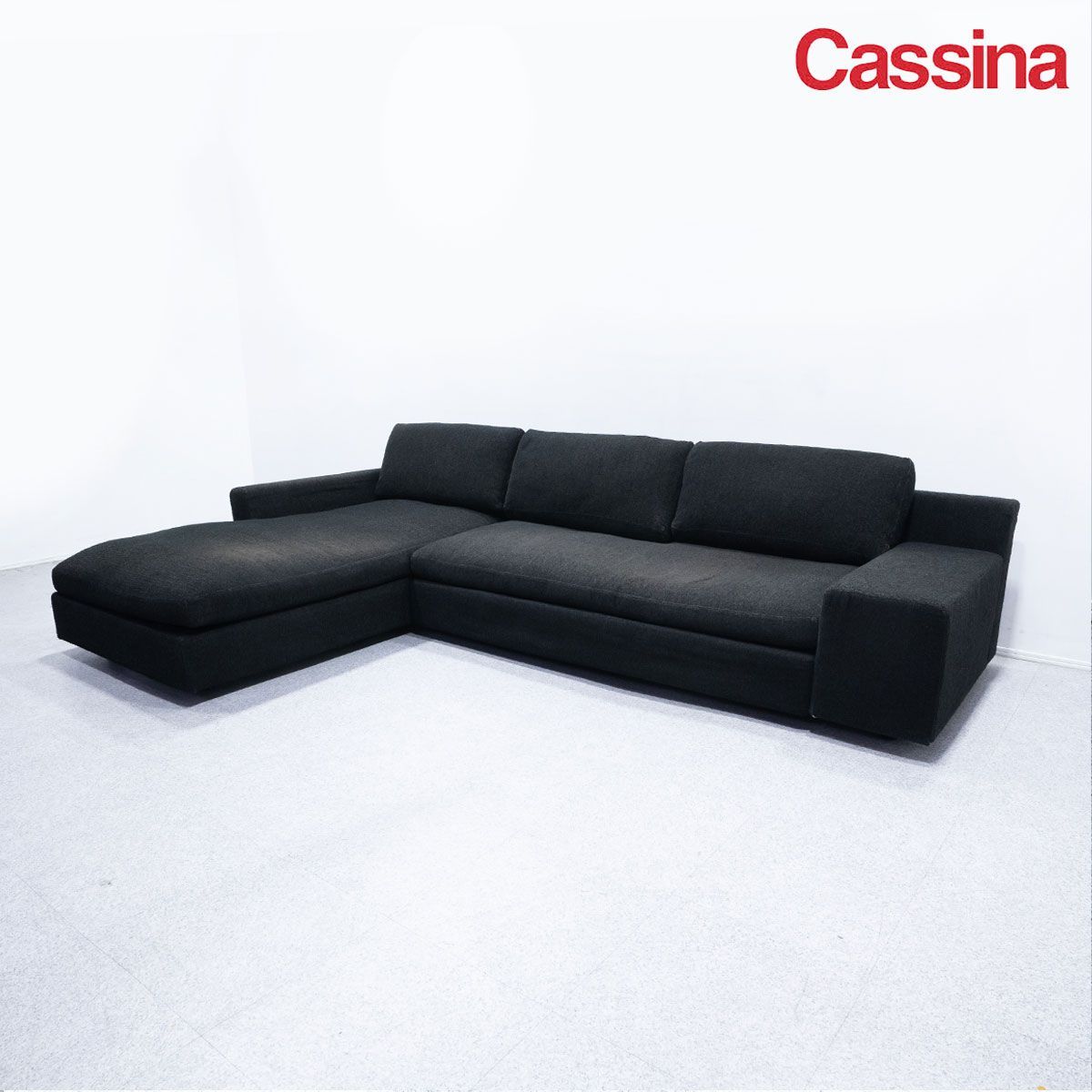 中古品】Cassina カッシーナ 235 MISTER ミスター カウチ ソファ ファブリック フィリップ・スタルク 定価205万 - メルカリ