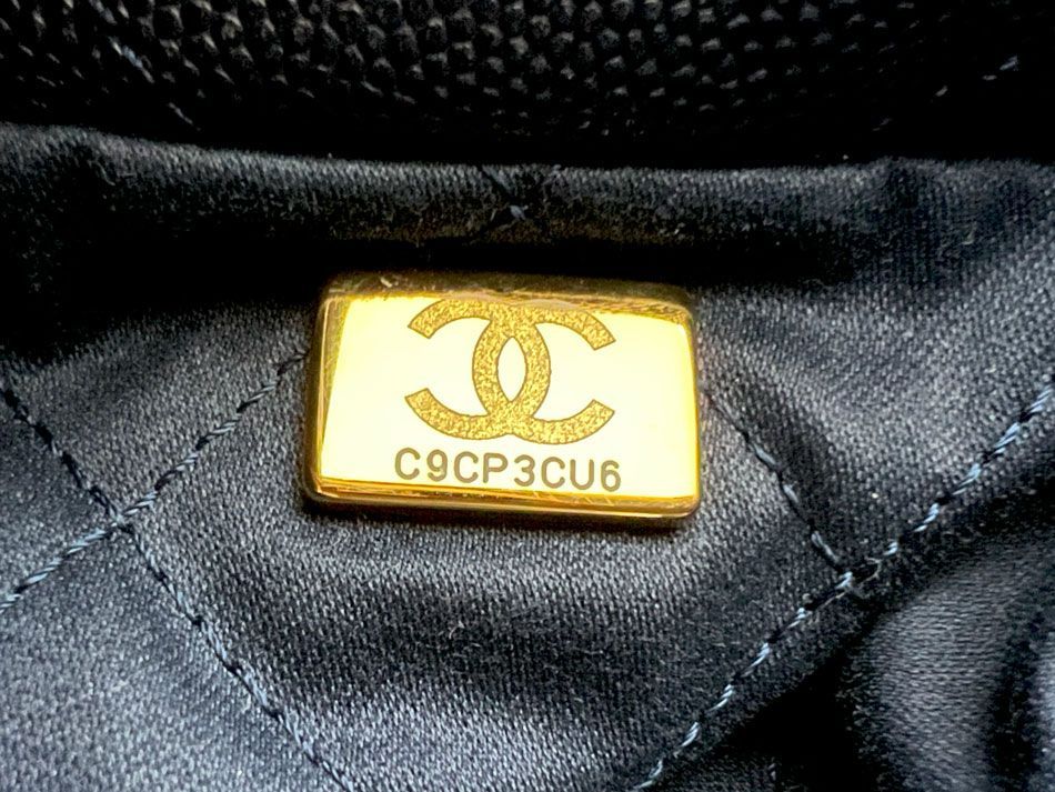 CHANEL シャネル シャネル22 マトラッセ スモール ショルダーバッグ  