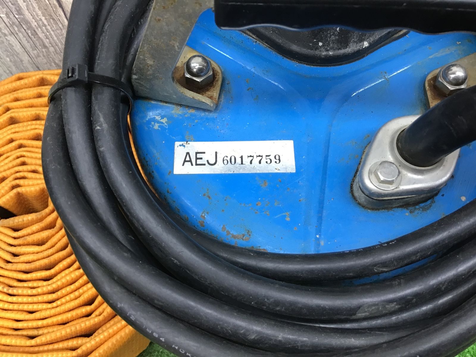 送料無料 B動作品 ●ツルミ 水中ポンプ LB3-250 60Hz 口径40mm 全揚程6m ホース未 ●アクトツール富山店●P