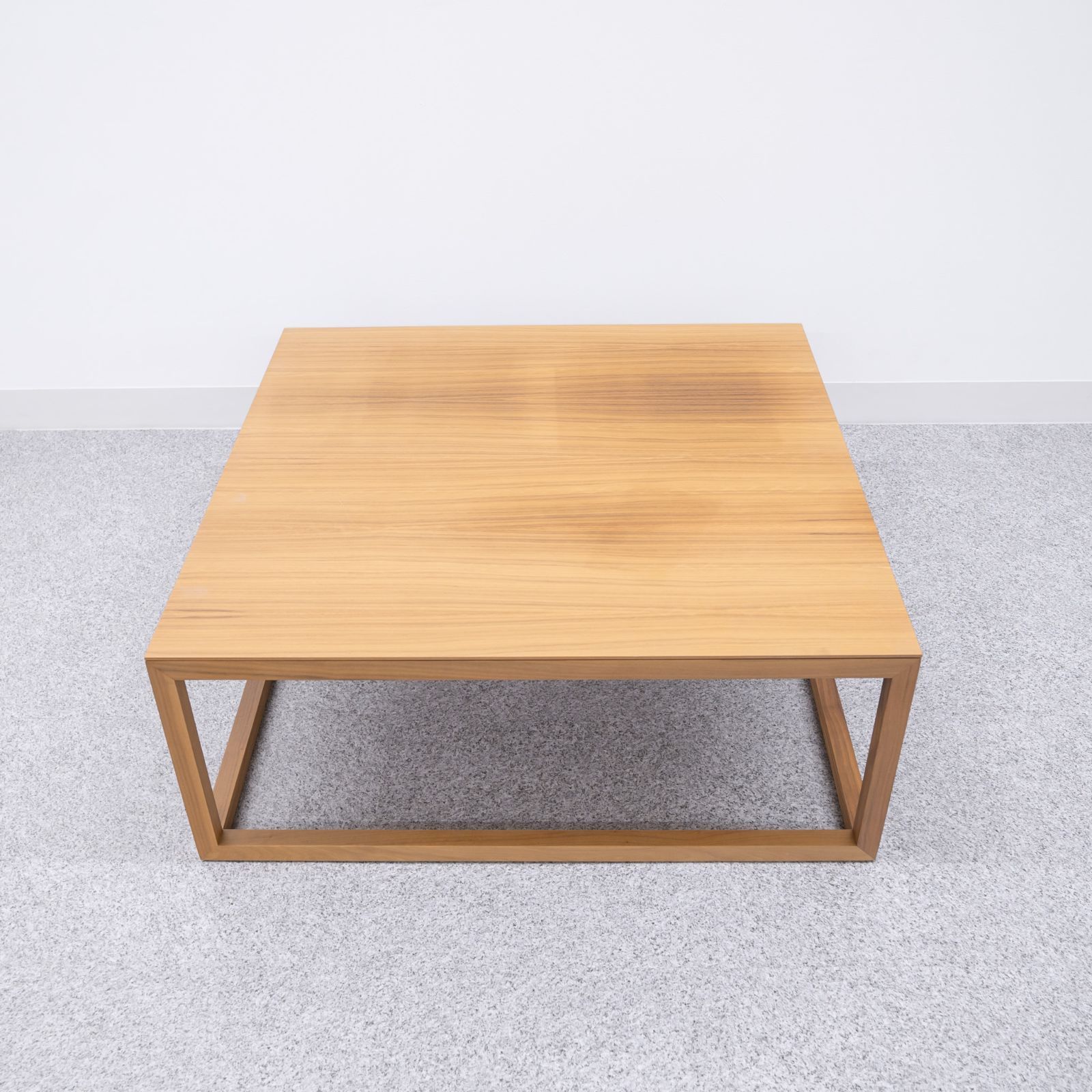 展示品 カッシーナ 261 NOTE ノート ローテーブル 2組セット 展示品 カッシーナ 261 NOTE ノート ローテーブル 2組セット