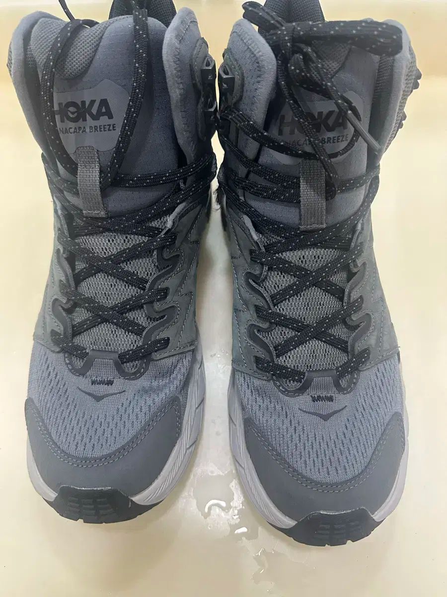 HOKA ONE ONE ホカオネオネ アナカパ ブリーズ ミッド 270