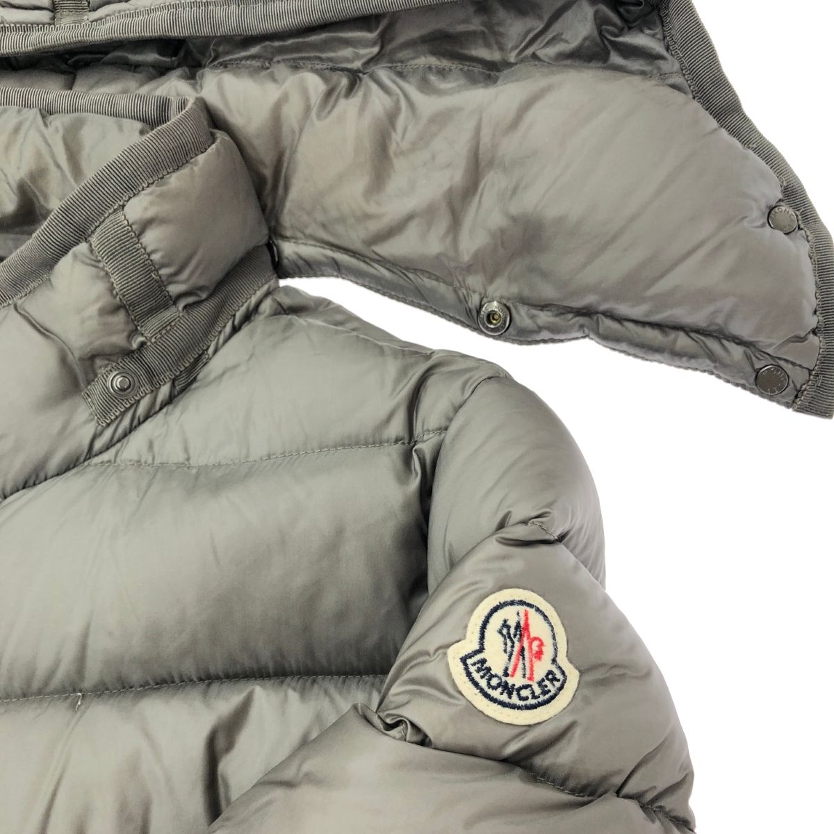 MONCLER グレー ダウンジャケット ロング丈 MONCLER グレー ダウンジャケット ロング丈