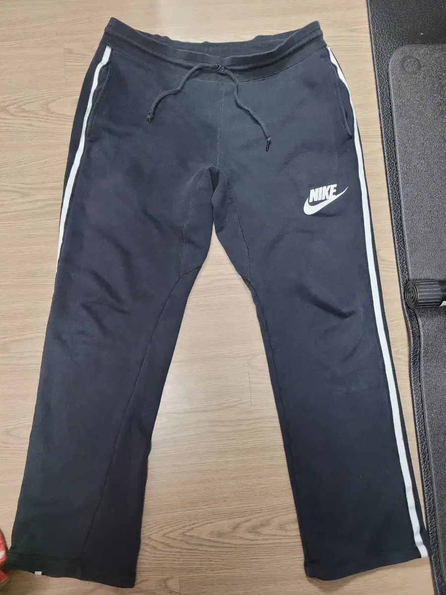 Nike(ナイキ） トレーニングパンツ XL 出品
