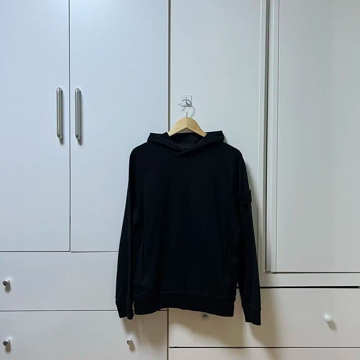 【雷市場（ポンジャン）商品韓国直送】 S STONE ISLAND(ストーンアイランド) ゴーストピース フード付きTシャツ