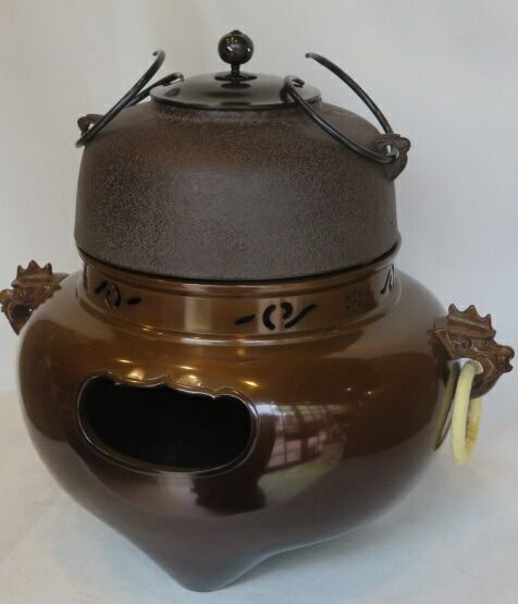 六月◆特売品 山形県釜師 高橋敬典作 平丸霰釜添 唐銅鬼面風炉 税込