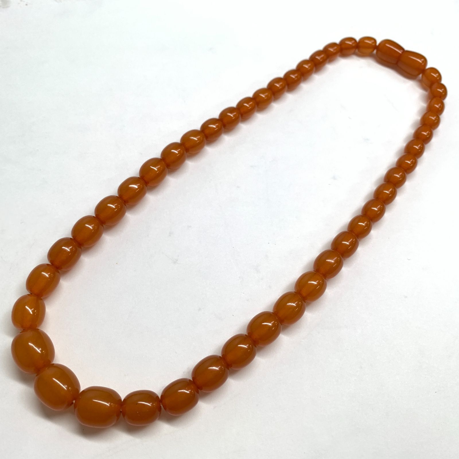 琥珀ネックレス・イヤリングセット ニュー琥珀ネックレス イヤリング セット売り 昭和レトロ - メルカリ
