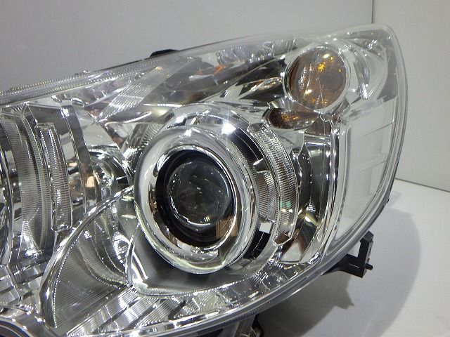 レガシィ ヘッドライト左右