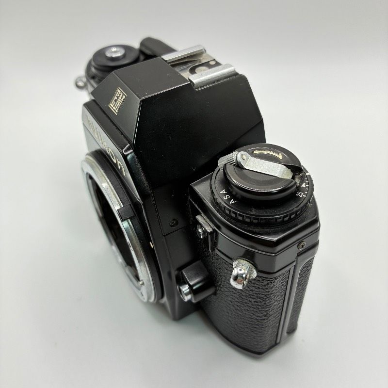NIKON EMフイルム一眼レフカメラ、オールドレンズ付き 【公式通販】