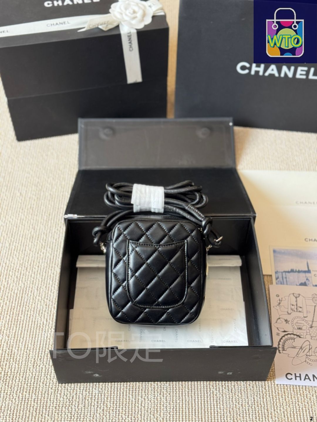CHANEL ロゴ 入り ピンク ベルト ボックス付き 春 夏 ヴィンテージ 今日特価】Vintage Chanel カンポン 斜め掛けバッグ - Chanel