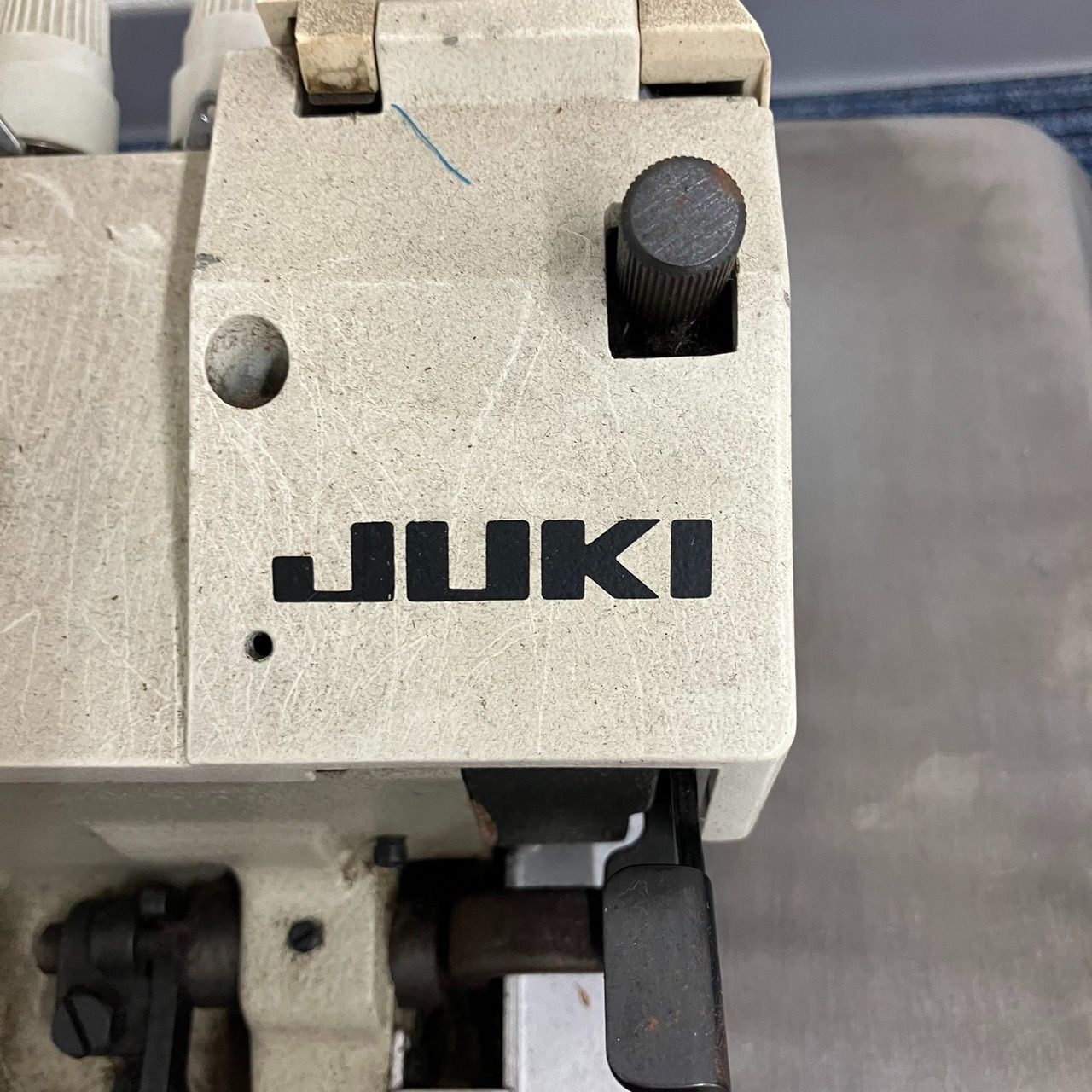 NG U106-NG1-426 JUKI ジューキ 工業用 ４本ロックミシン MO2300シリーズ MOE-2316 手動針動作確認済み 頭部のみ -  メルカリ