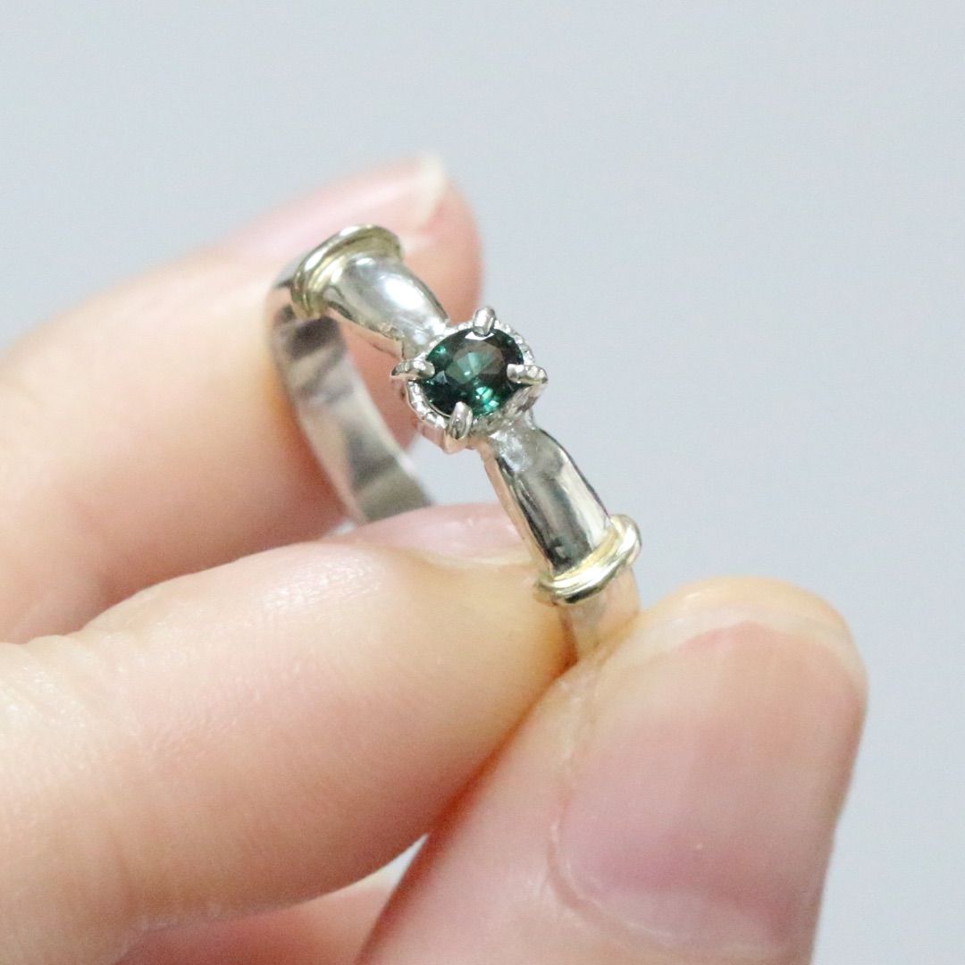 テリ✴︎濃グリーンのカラーチェンジガーネットK10小ワッカ太め