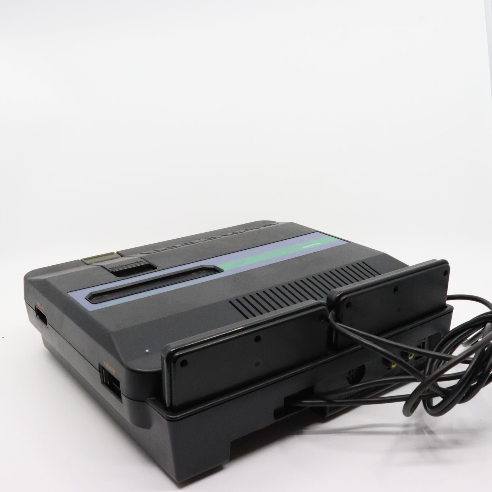 ジャンク】Sharp ツインファミコン 本体 AN-505-BK(後期型・黒 ジャンク】Sharp ツインファミコン 本体 AN-505-BK(後期型・黒