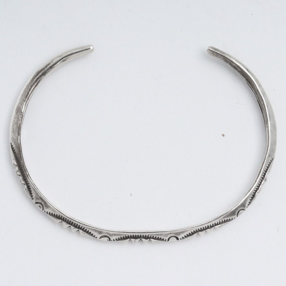 LARRY SMITH EXTRA THIN TRIANGLE BANGLE 3POINT - メルカリ