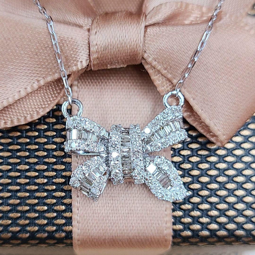 宅配便配送 リボンモチーフ 可愛い 0.5ct 鑑別 ペンダント wg K18 ダイヤモンド アクセサリー