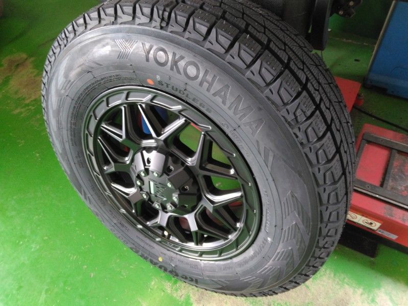 4本セット ハイエース200系 スタッドレス 車検対応 ヨコハマ アイスガード SUV G075 215 65R16 タイヤホイールセット 16インチ LEXXEL InFerno レクセル インフェルノ TRITUETUBI_COM