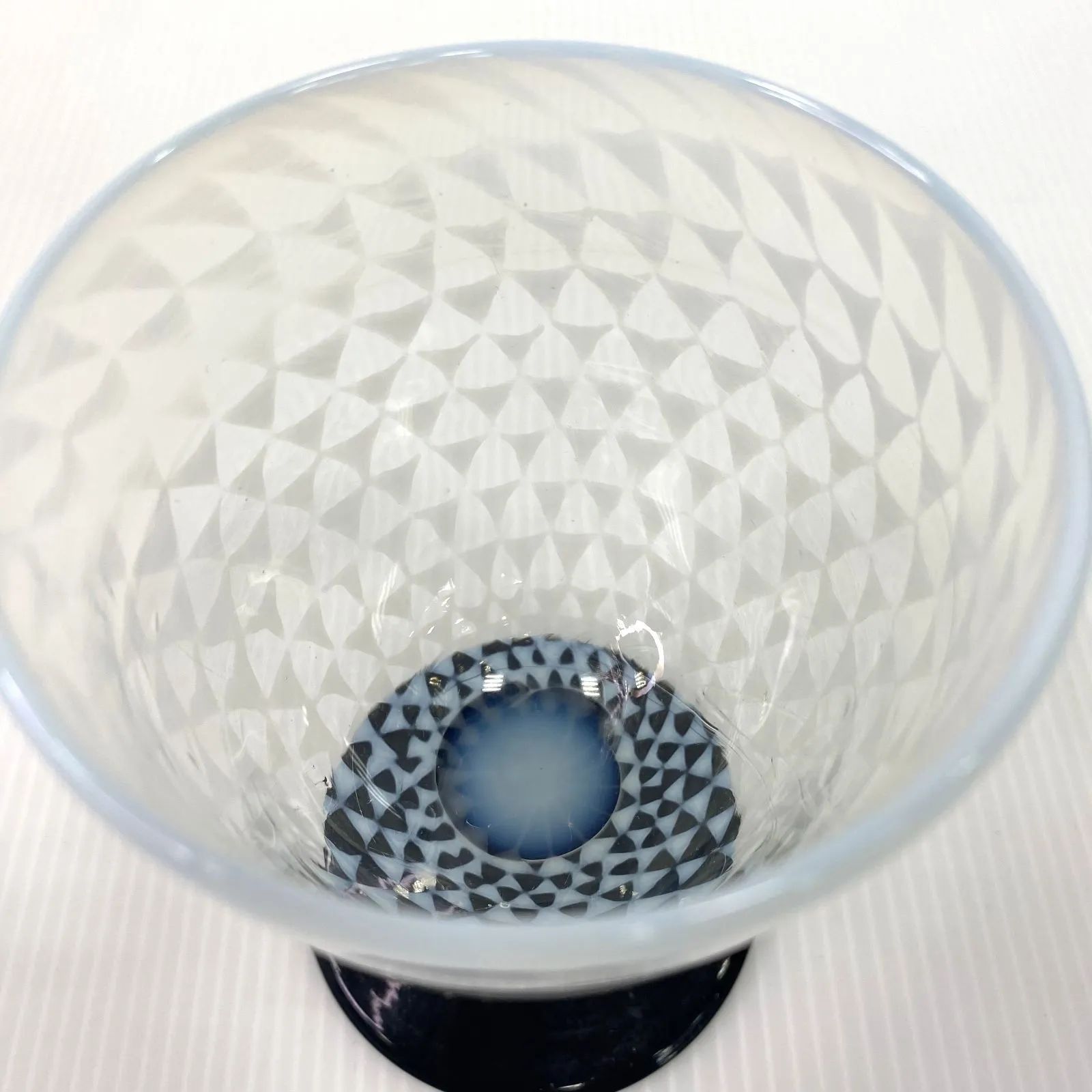 品 明治～大正 グラス 薄い青 乳白色 アンティーク 吹きガラス コップ GM