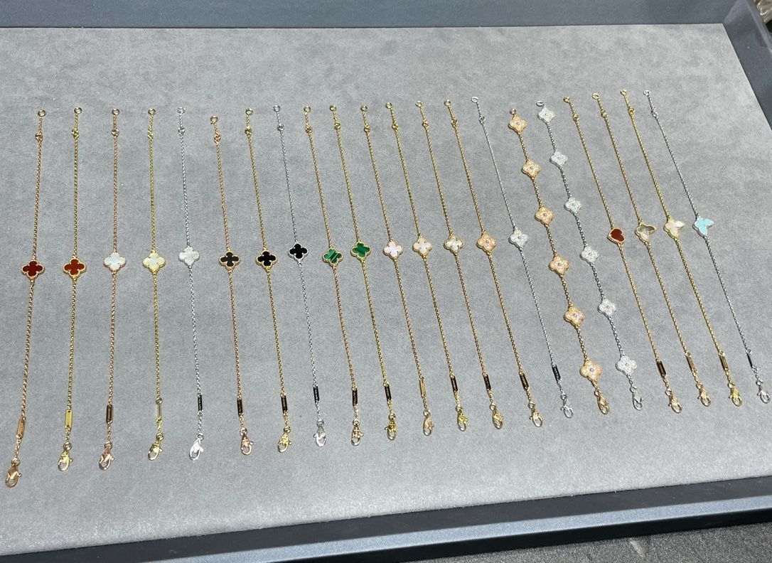 Van Cleef - Arpels ヴァンクリーフ＆アーペル Vca 四つ葉のクローバー シリーズ ネックレス|リング 指輪｜ ｜ ♥