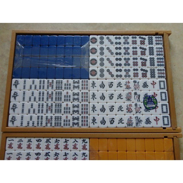 送料無料】全自動麻雀卓新品牌（GOQUU）皿付 - メルカリ
