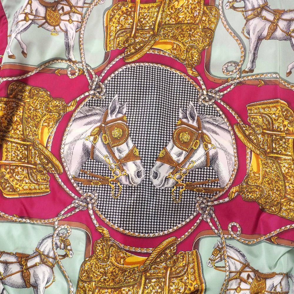 美品 GUCCI ブルゾン ジャケット 金ボタン タッセル リネン M 美品 GUCCI ブルゾン ジャケット 金ボタン タッセル リネン M