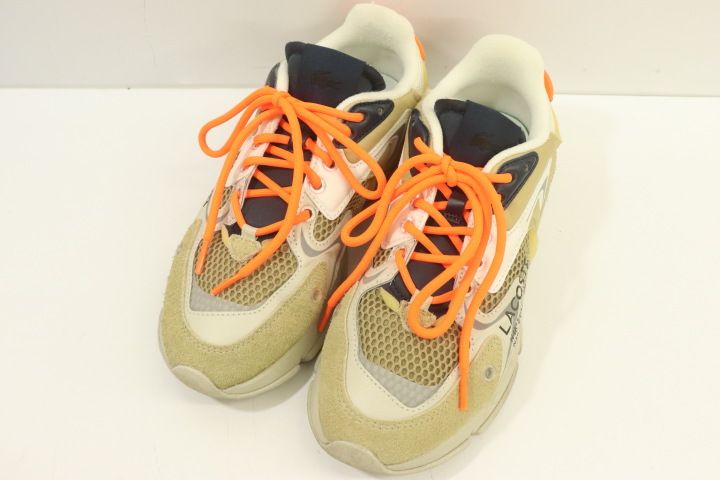 LACOSTE メンズスニーカー US8.5 L003 NEO LACOSTE US8.5 ベージュ 肌色 オレンジ 橙 ロゴ