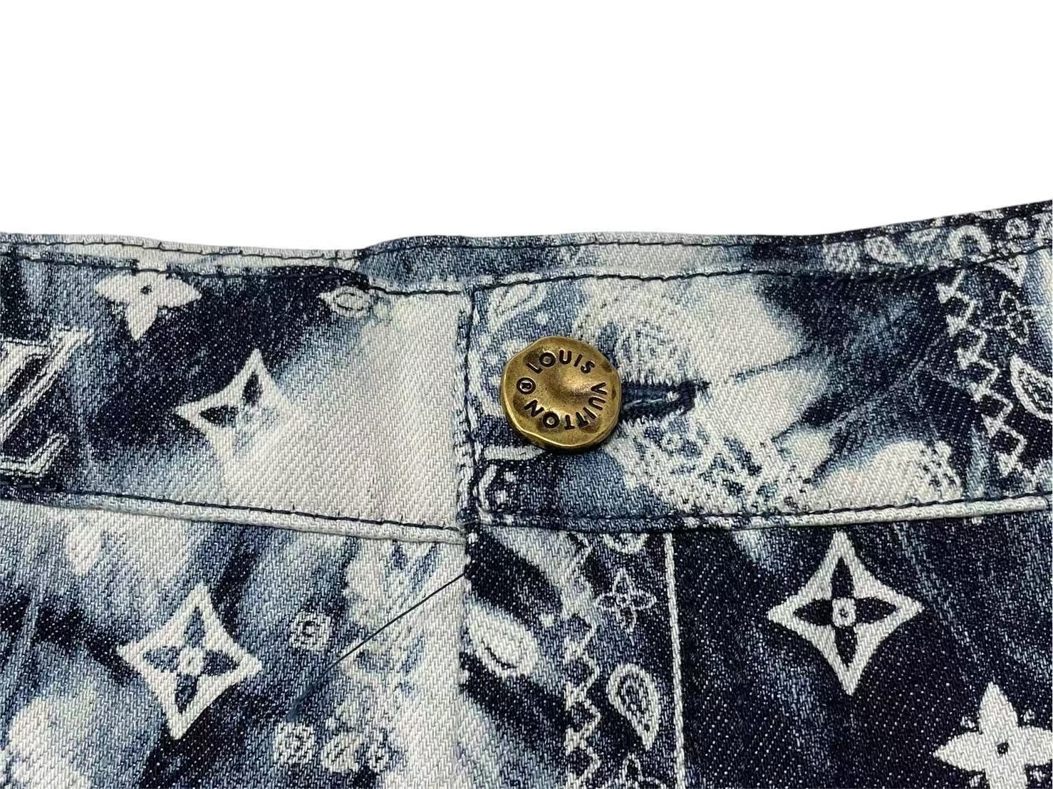 VUITTON