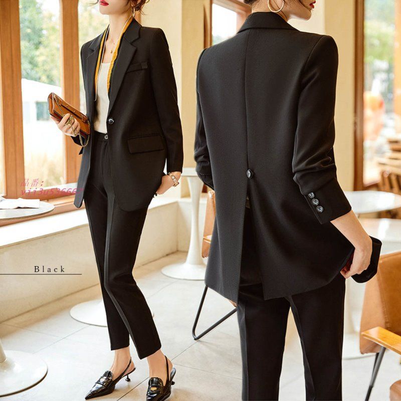 スーツ バックスリット