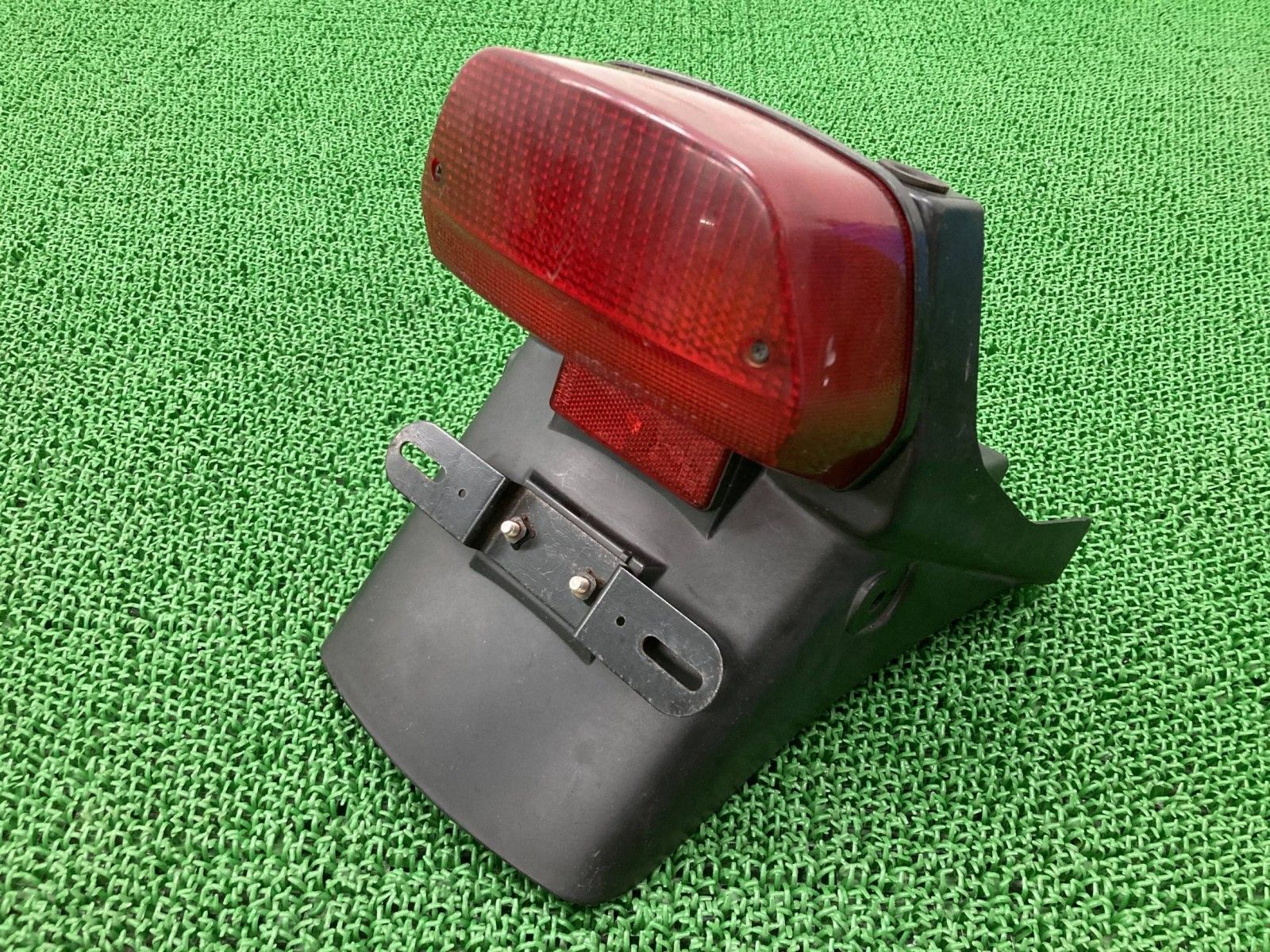 ゼファーカイ リアフェンダー 35023-1549 カワサキ 純正 ZR400G テールランプ ゼファーχ ZEPHYRχ コケキズ無し Cy