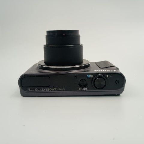 コンパクトデジタルカメラ