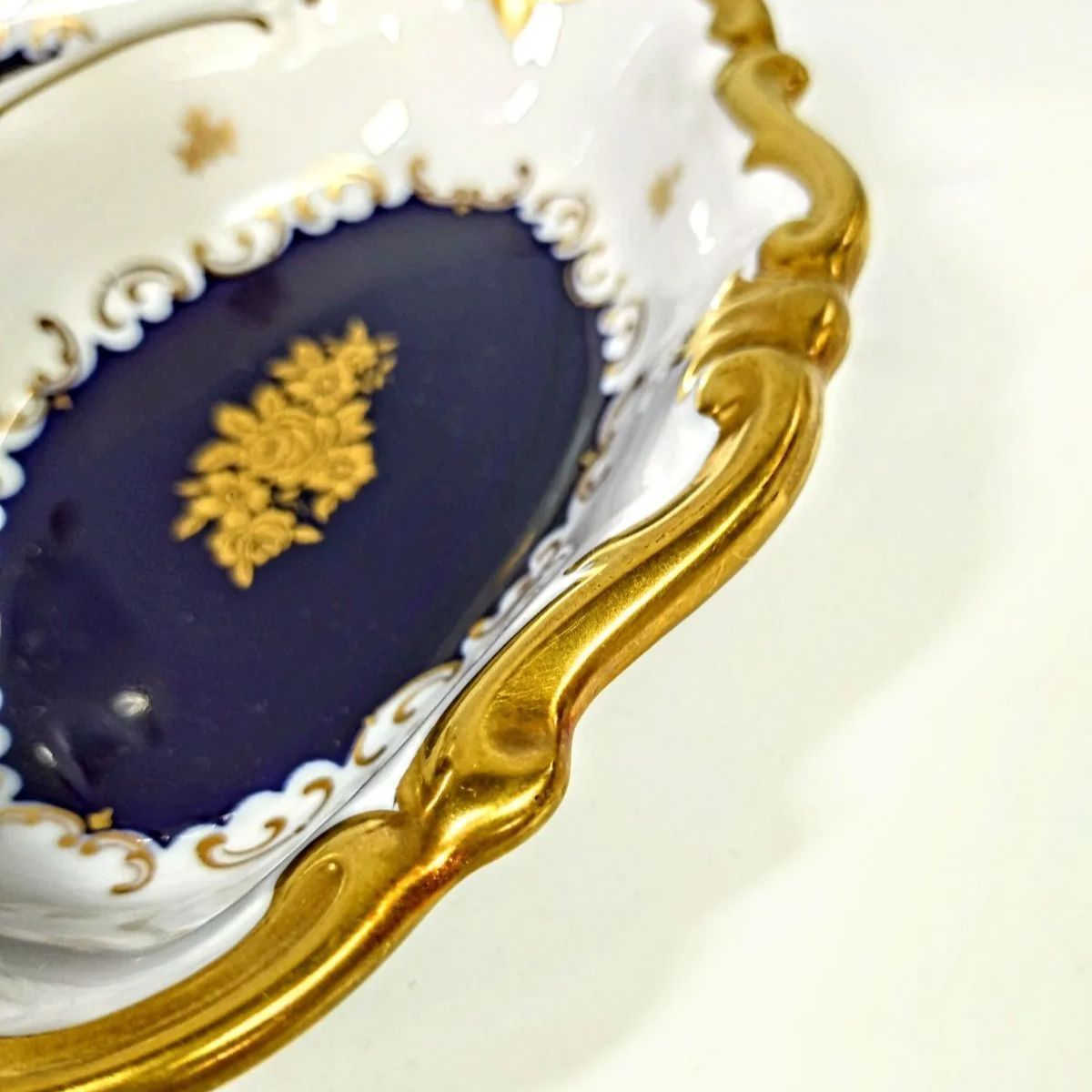 公式 ♥【希少】ヴィンテージ GDR製 金彩コンポート皿（3分割） China