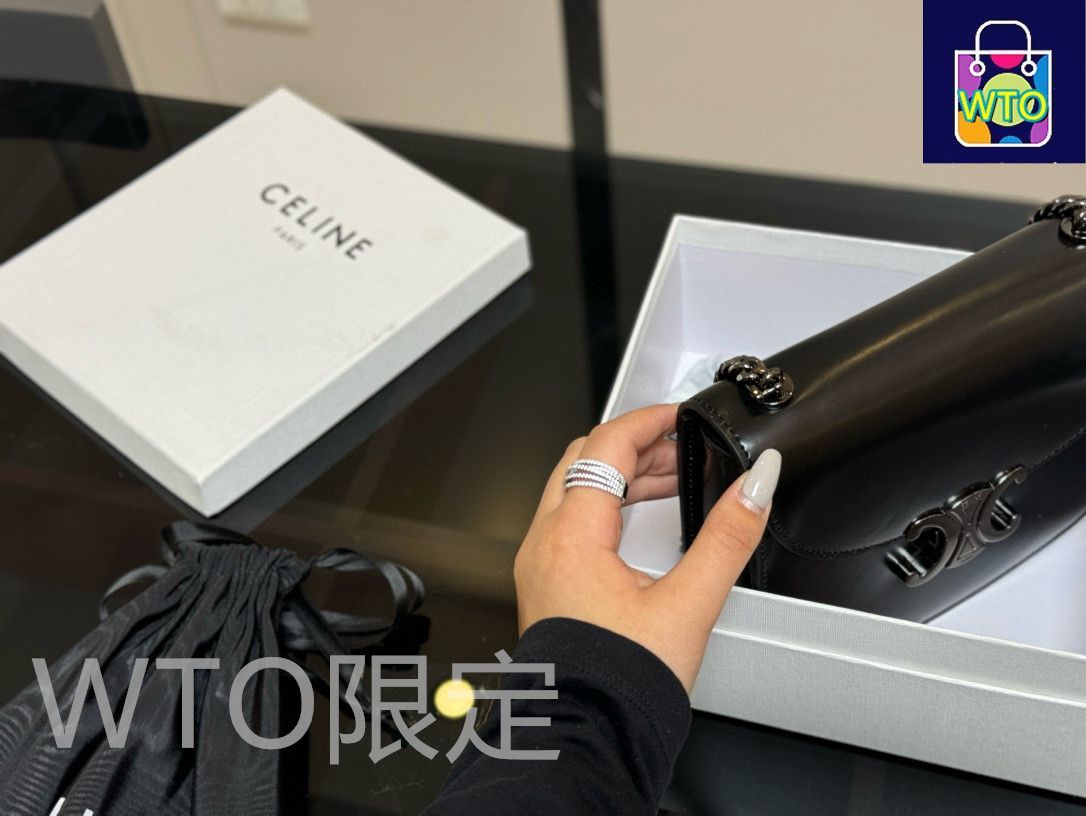 Celine] トリオンフ ミニバッグ - 専用ボックス付き | セリーヌ