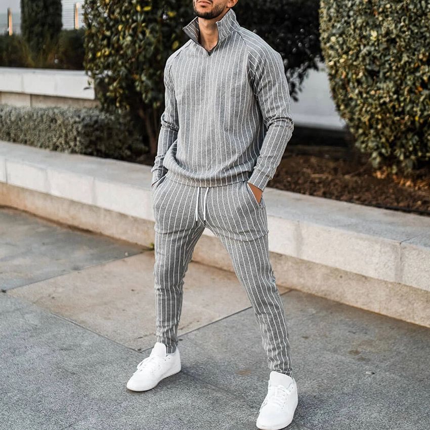 グレー スウェット セットアップ スウェット（グレー系）を使った