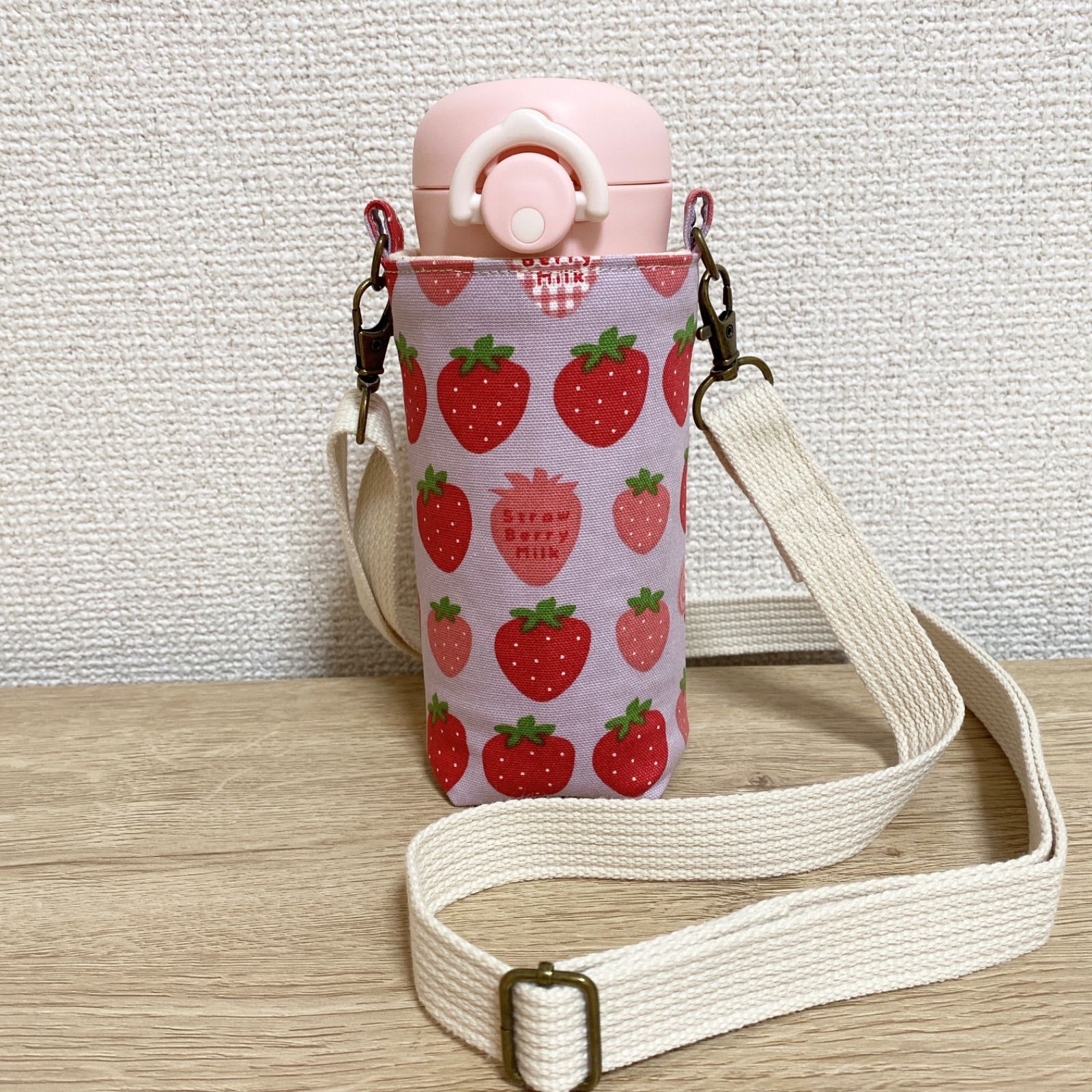 水筒カバー いちご柄 パープル色 サーモス 350ml用 - メルカリ