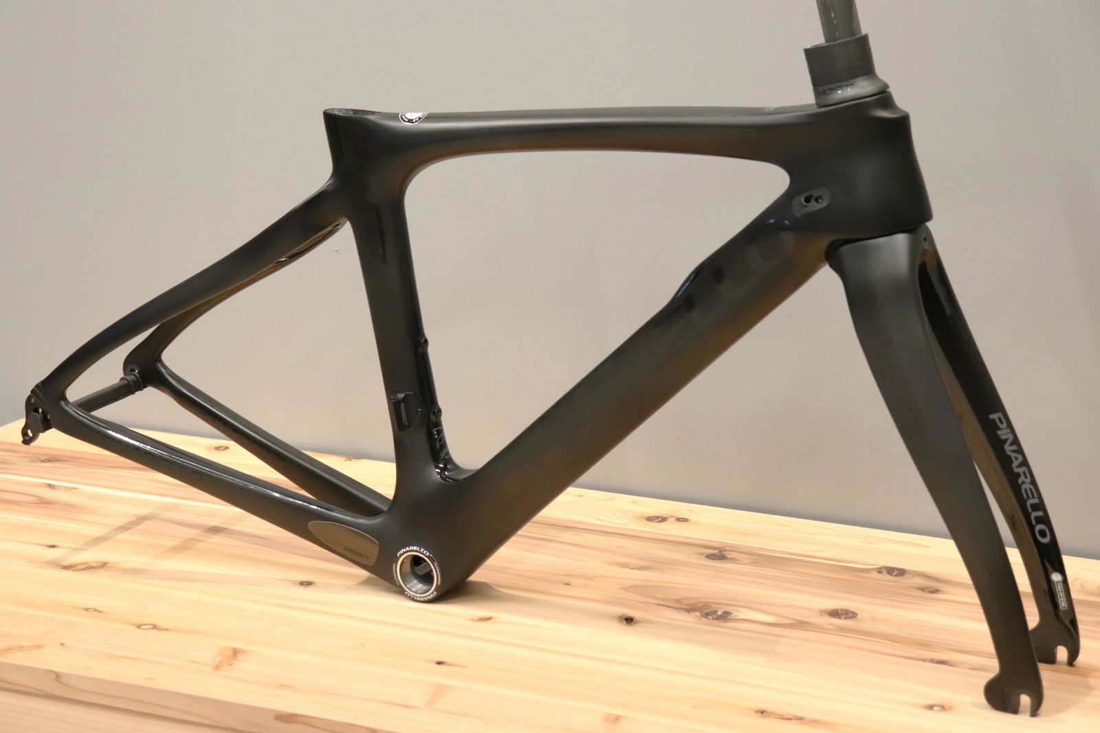 ピナレロ PINARELLO ドグマ DOGMA F10 2019モデル 420サイズ カーボン ロードバイク フレームセット 仙台店