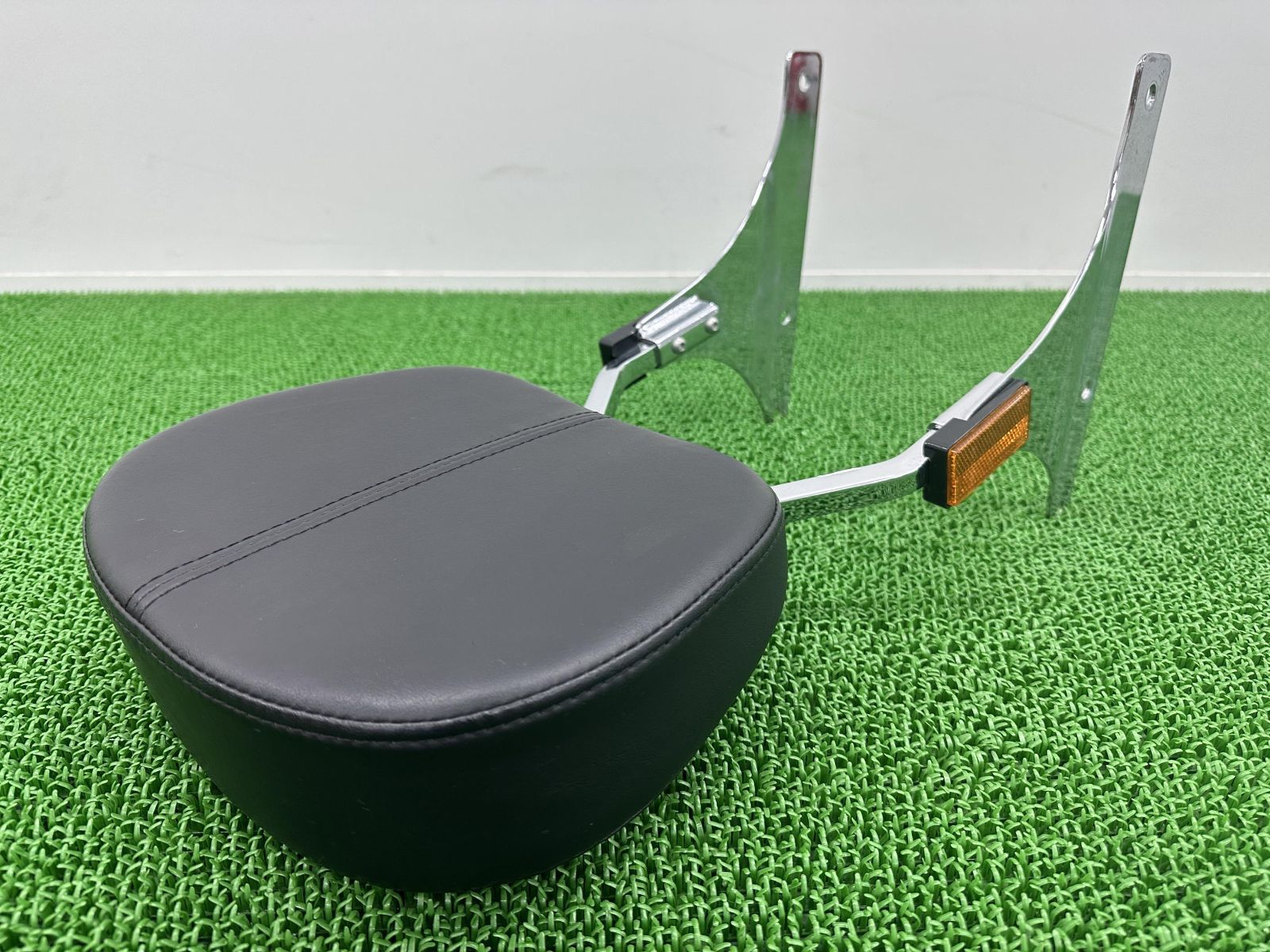 FLSTC1690 バックレスト ハーレー 純正 中古 2016年式外し ヘリテイジ