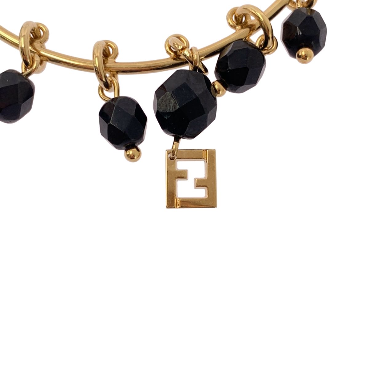 FENDI ロゴチャーム フープピアス FENDI ロゴチャーム フープピアス