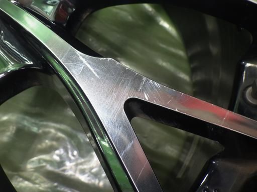 レオニス 17インチ