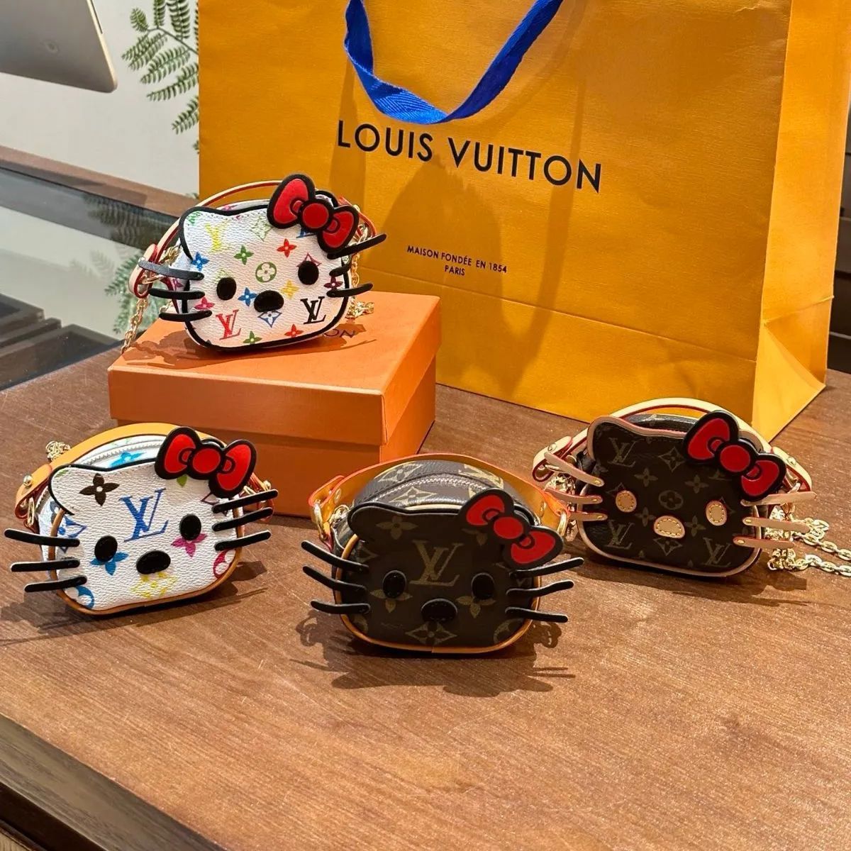 新品未使用 LOUIS VUITTON ノベルティトートバッグ 専用ページ 箱付 