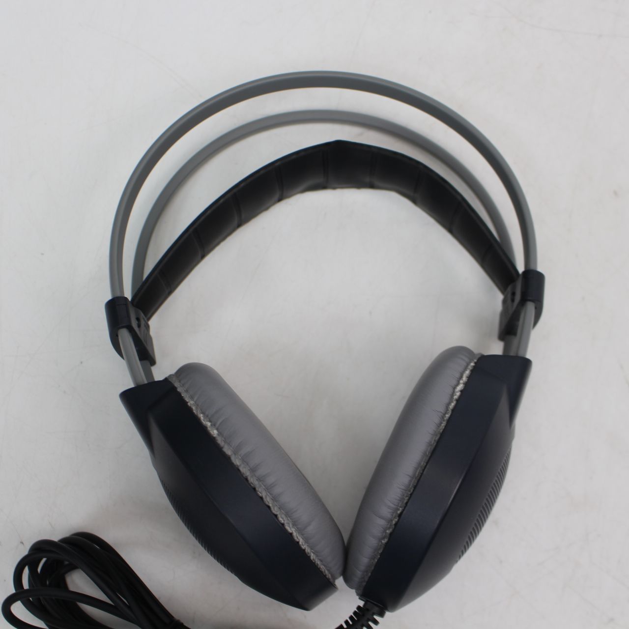 558)【美品】AKG K77 ヘッドホン - メルカリ