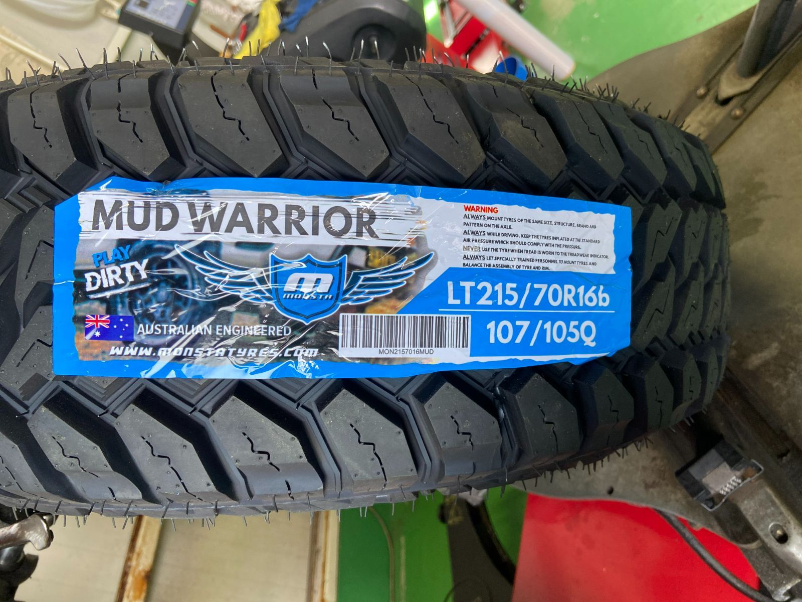 ジムニー シエラ JB74W ノーマル車高対応 16インチ タイヤホイールセット 4本セット 1台分 MONSTA MUDWARRIOR  215/70R16 ホワイトレター LEXXEL SwaGGer マッドブラック オフロード仕様 おすすめ - メルカリ