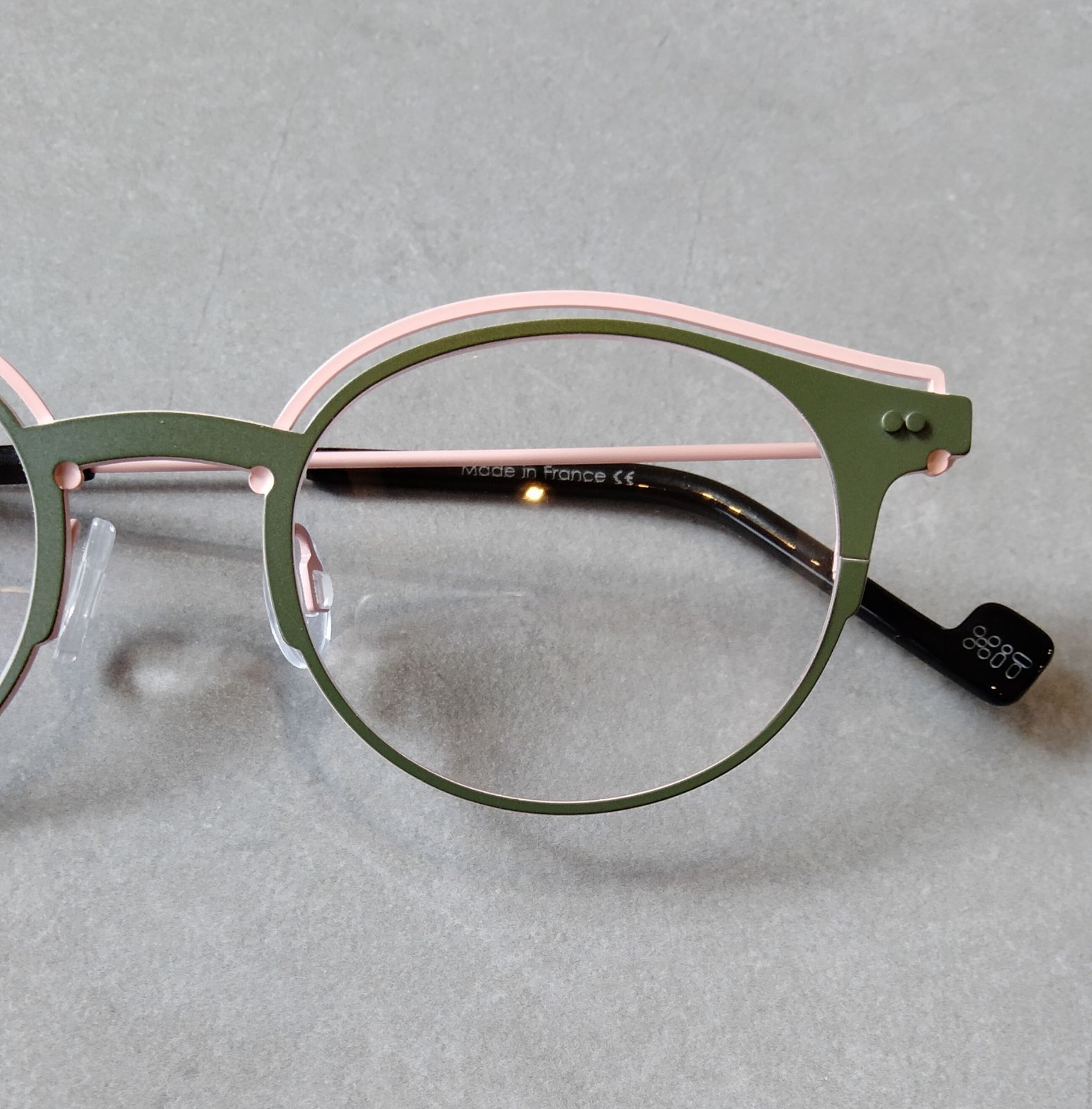 New color】丸四角メガネ 『XiT EYEWEAR （エックスアイティ）』M101