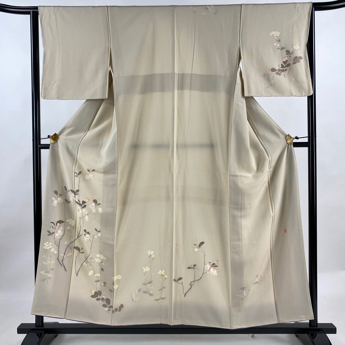 訪問着 身丈155cm 裄丈63.5cm S 袷 落款 枝花 草花 ベージュ 正絹 秀品