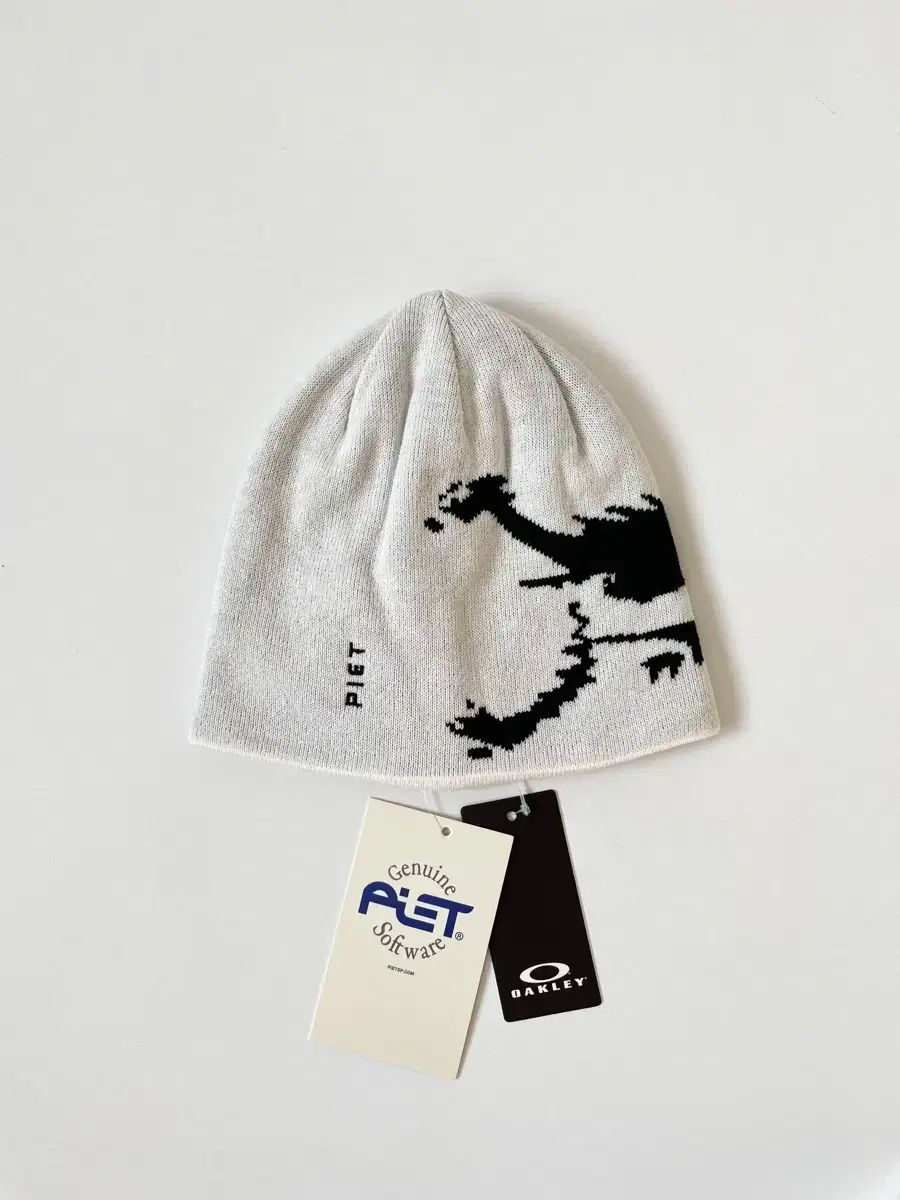 Oakley x Piet OAKLEY（オークリー) ピート スカル ビーニー ボーンホワイト