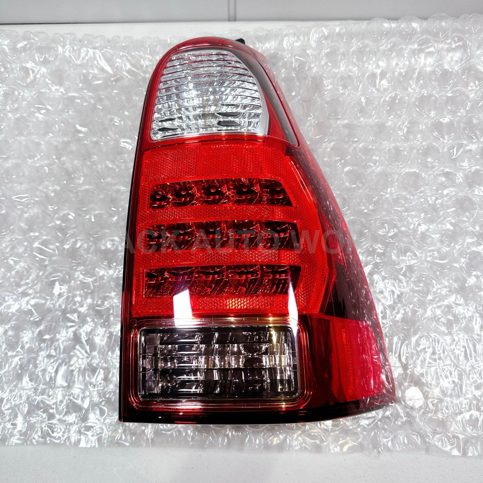 【USトヨタ純正】 ハイラックス サーフ 215 US テール ランプ レンズ 後期 LED USDM 北米仕様 4runner 4ランナー  新品未使用 送料無料