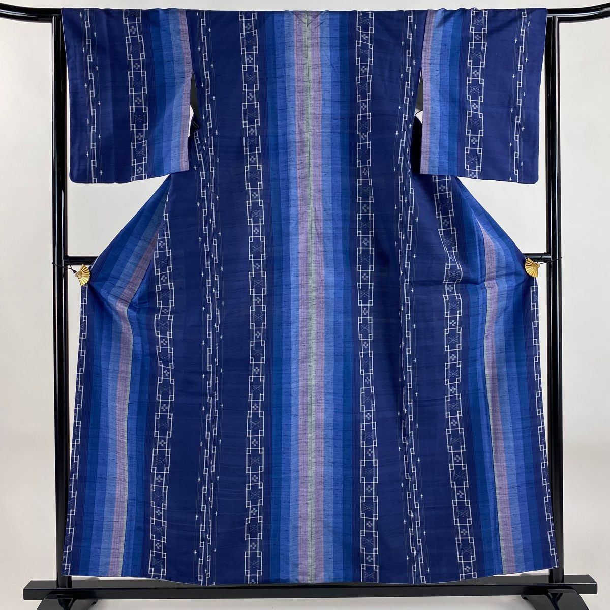 紬 身丈158.5cm 裄丈64cm M 袷 琉球かすり 鈴乃屋 証紙 縦縞 幾何学 青 正絹