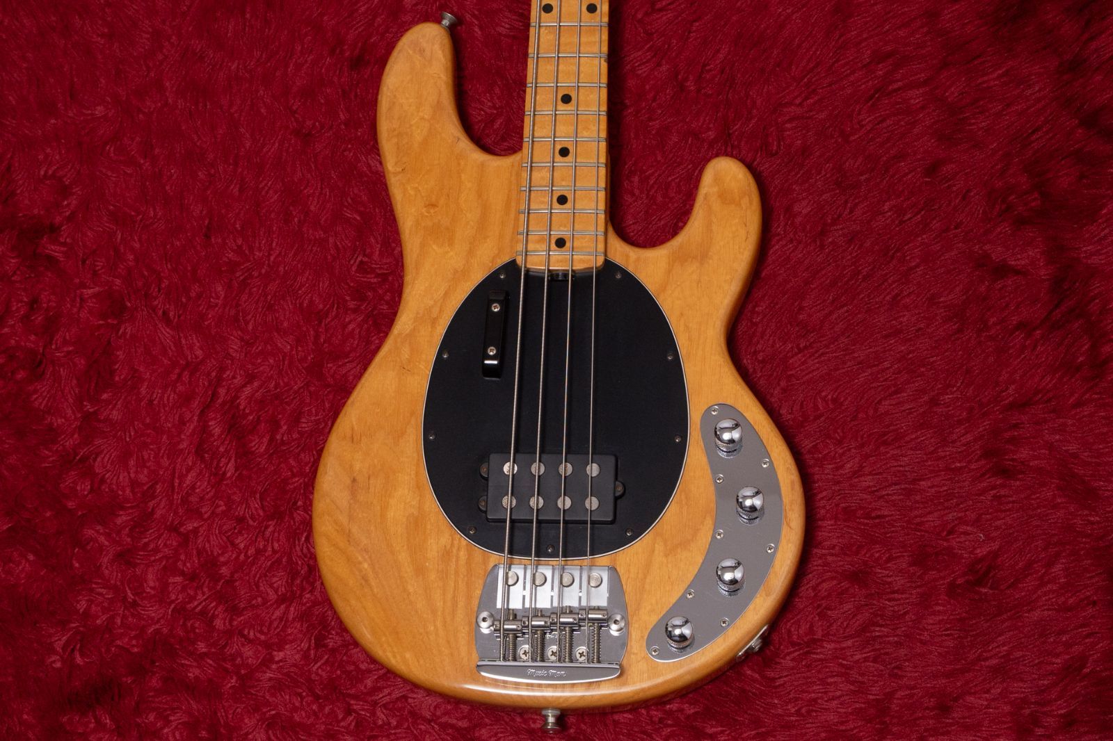 リンディフレーリンPU搭載】Fender Japan JazzBass Fender Japan