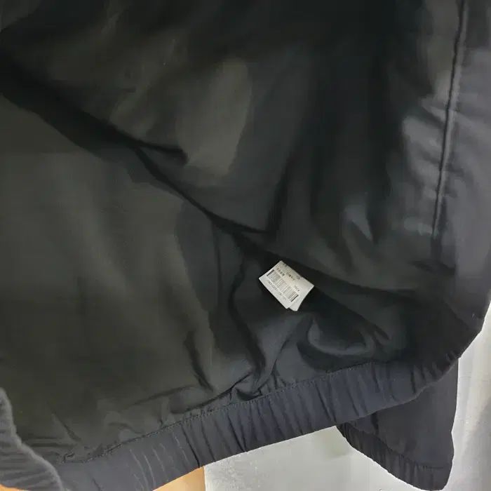 ウィンドブレーカー BLUE