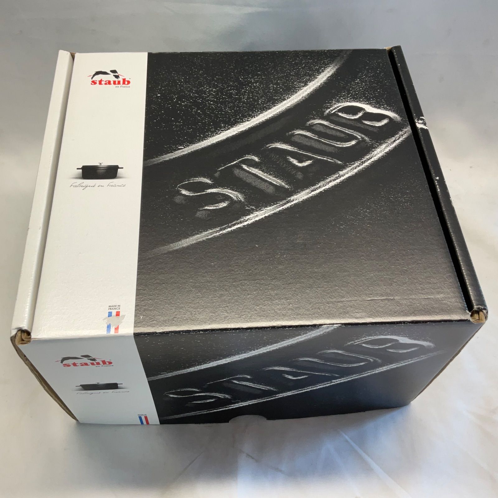 Staub ストウブ