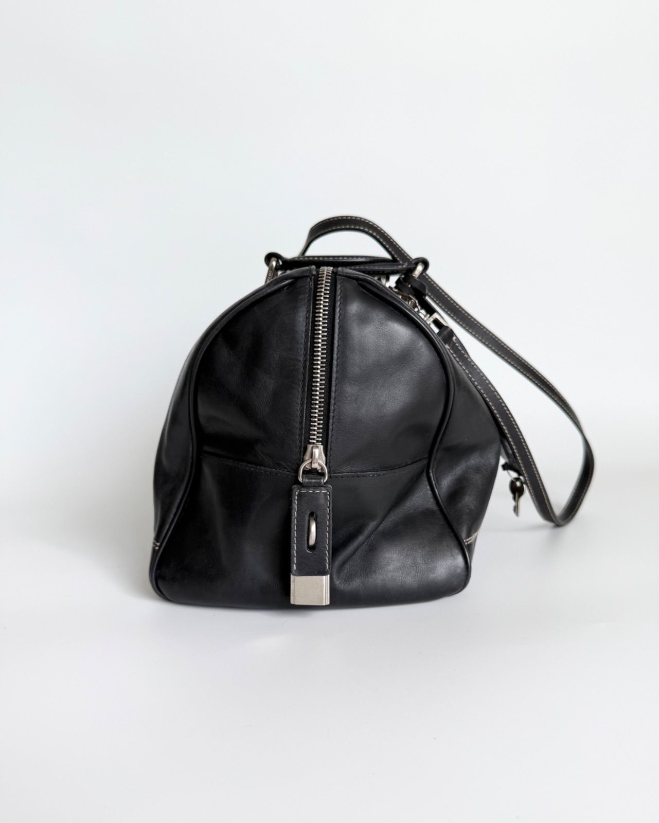 PRADA ビンテージ レザーハンドバッグ ショルダー ボストン FW2000