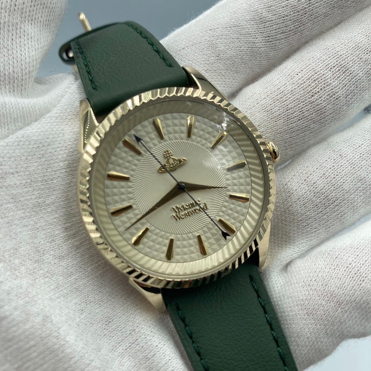 ◇ Vivienne Westwood ヴィヴィアンウエストウッド 腕時計