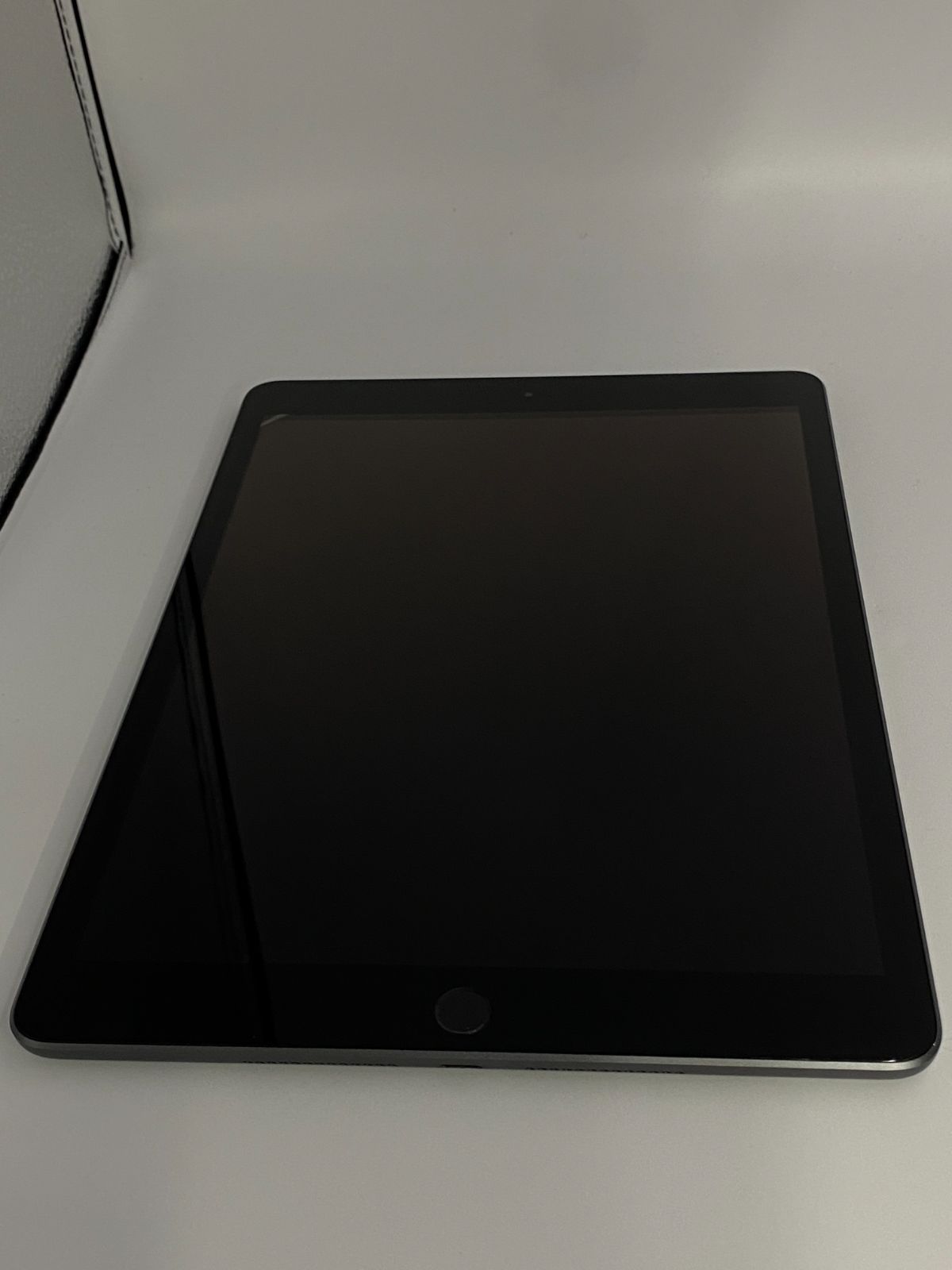 iPad 第7世代 Wi-Fi 32GB スペースグレー ジャンク ジャンク品】iPad7 Wi-Fiモデル 32GB スペースグレイ